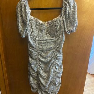 Floral mini dress with puff sleeve